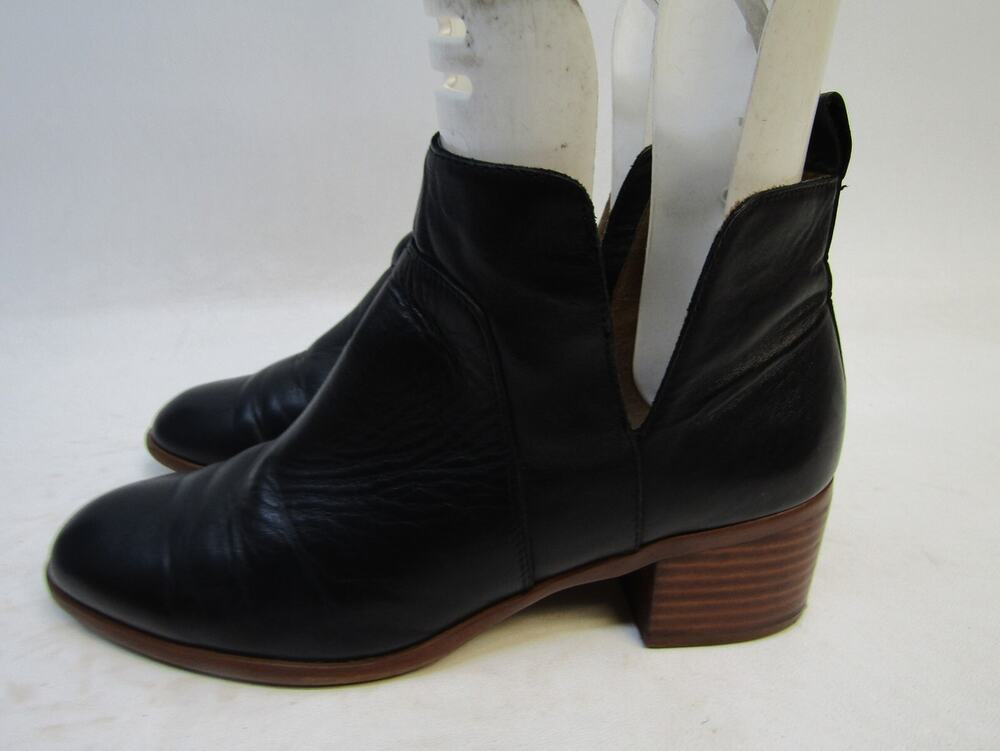 Franco Sarto Womens Size 8.5 M Black Leather Ankle Fashion Boots Booties